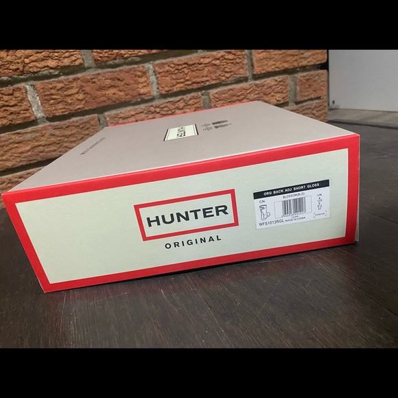 Short, HUNTER Rainboots with Boot Socks - Picture 2 of 9